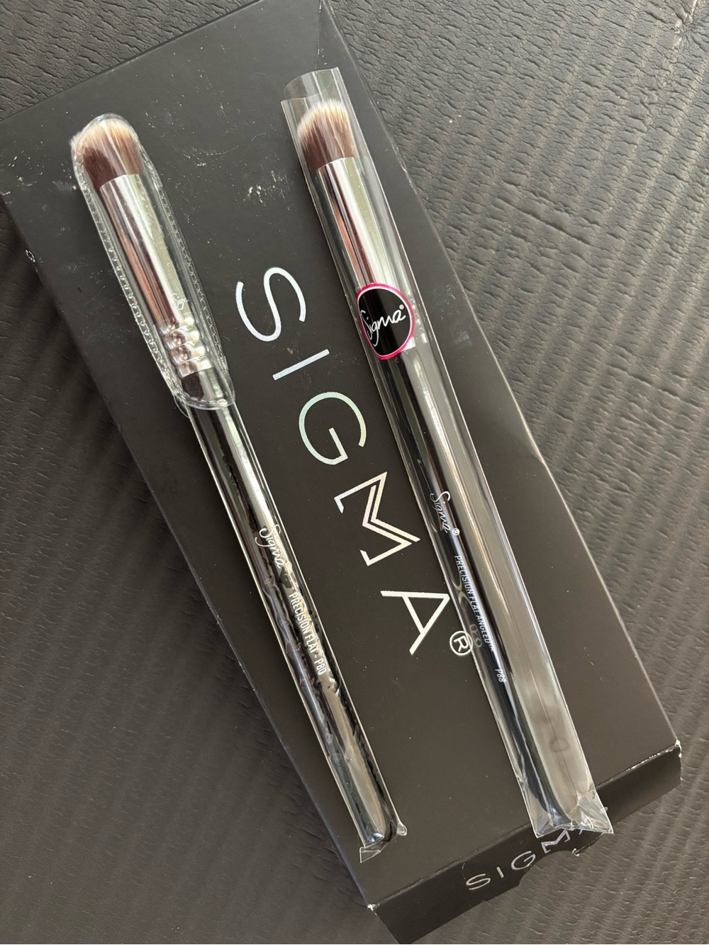 New & sealed Sigma Beauty Black brush set P80 & P88 concealer eyeshadow NWT